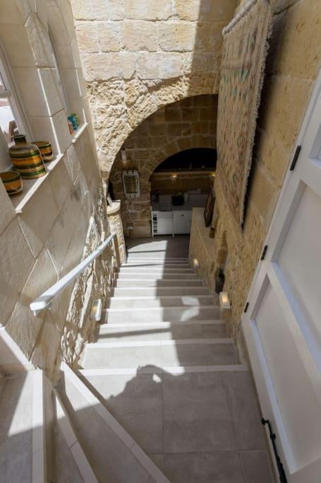 Ferienhaus Ir-remissa - Historic In Old Town Victoria